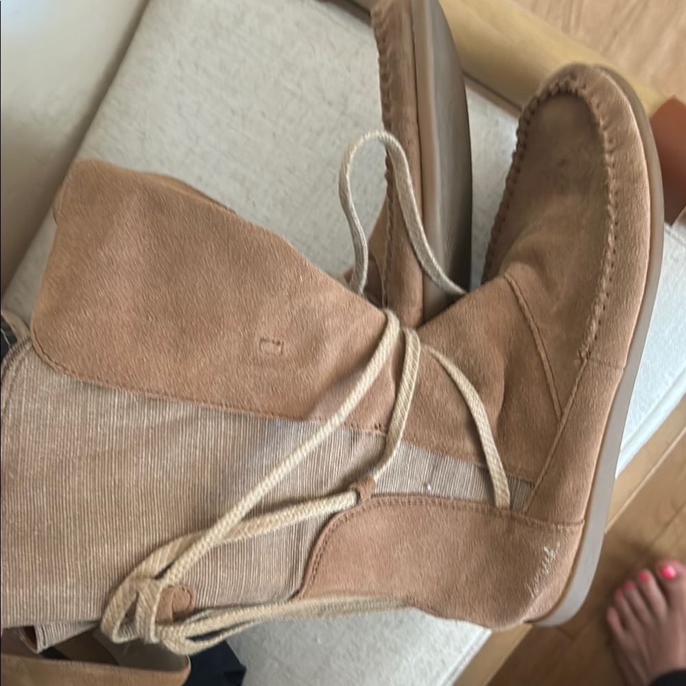 Sanuk Tan Lace Up Boots with Minimalist Design
